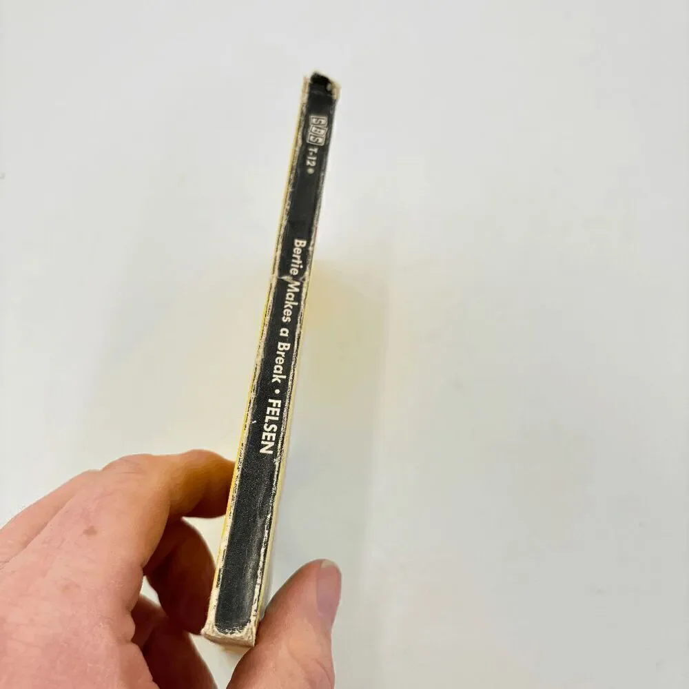 (1963) BERTIE MAKES A BREAK: HENRY G‎ FELSEN/ Vintage PB 5th printing